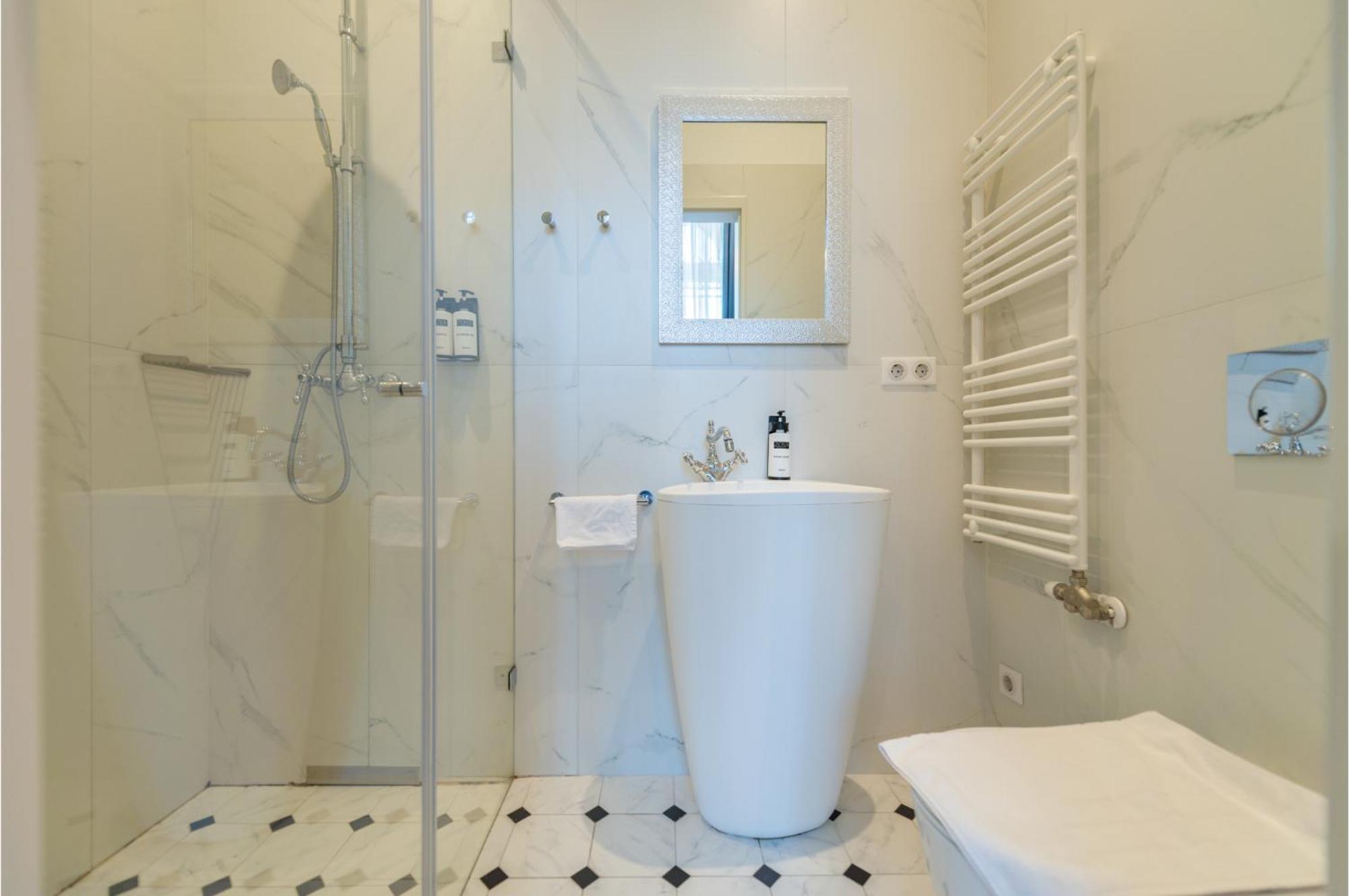 Zoya Luxury Hotel